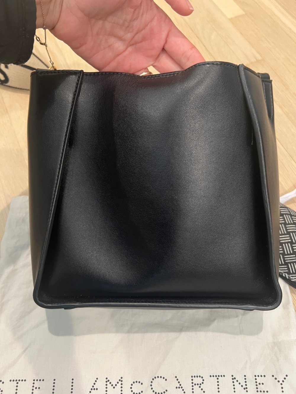 Stella McCartney Black Logo Crossbody Bag with Branded Strap - Picture 4 of 11